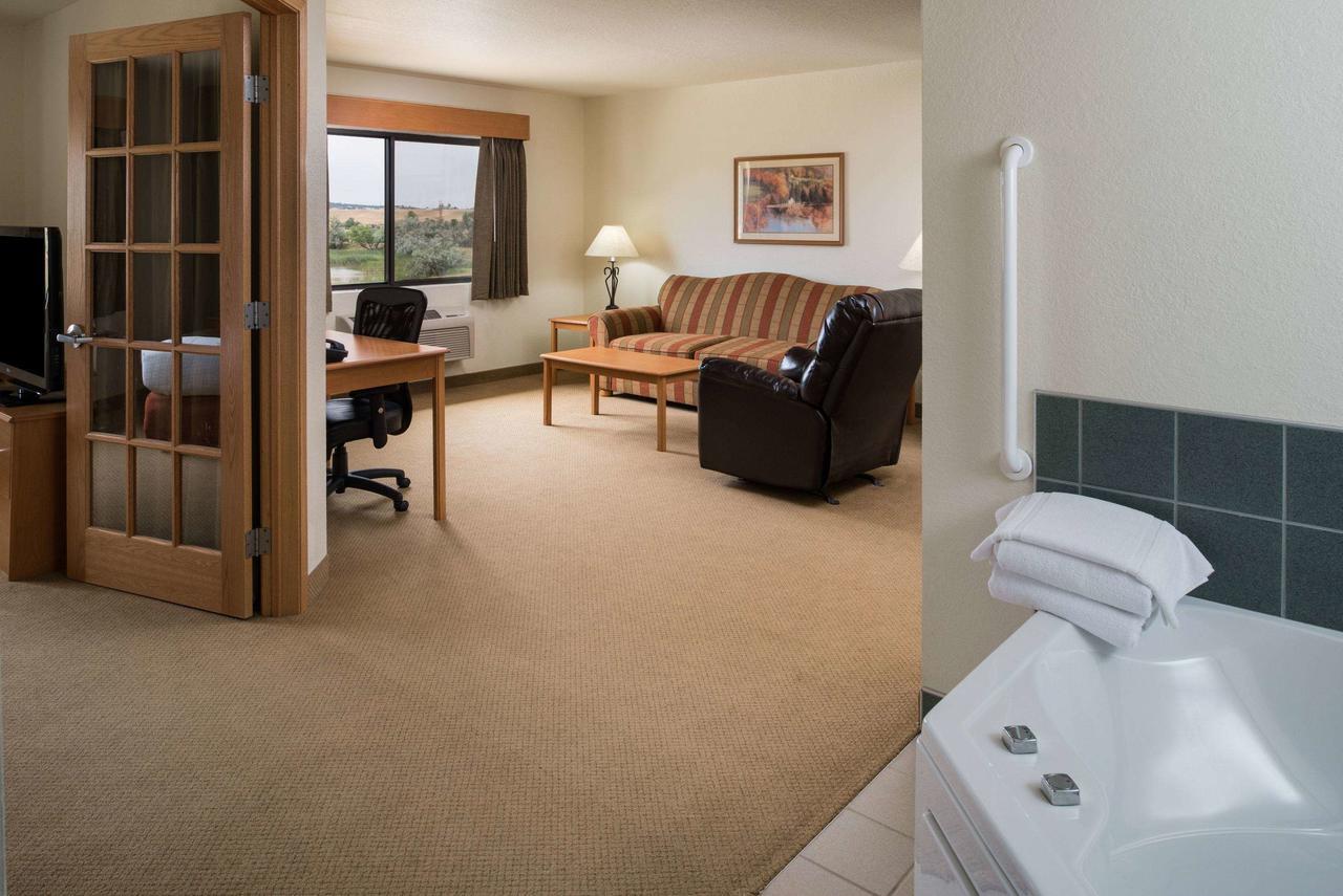 Americinn By Wyndham בל פורש מראה חיצוני תמונה